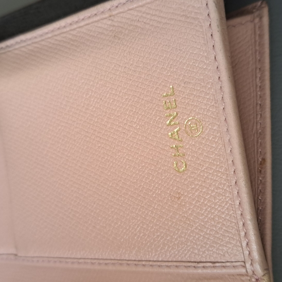 Authentic Very Pretty Vintage Chanel Wallet Calfskin Italy - Picture 5 of 8